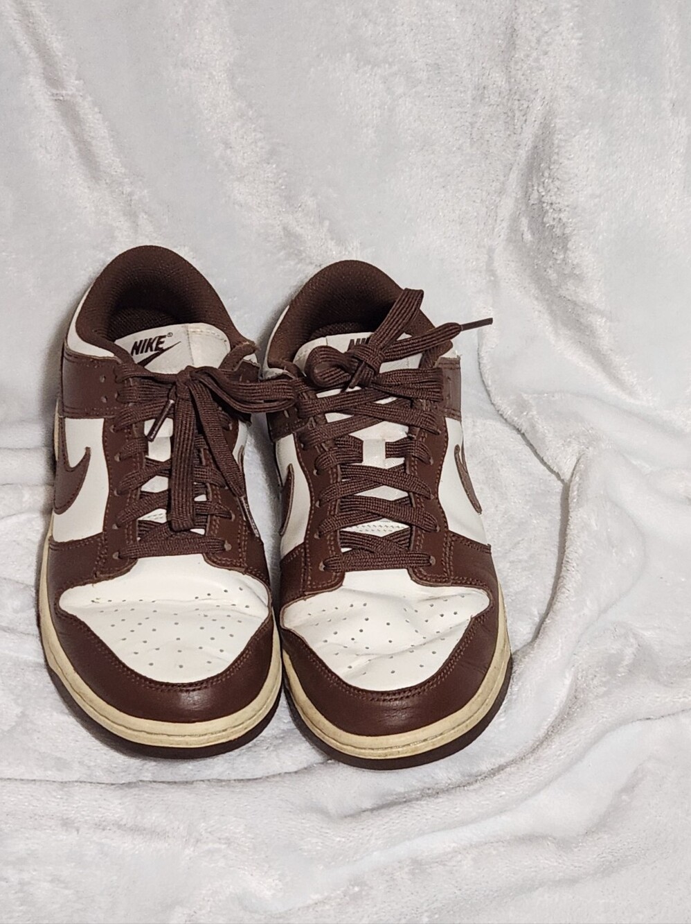 Nike Men’s Brown and White Low-Top Sneakers — Retro Style
